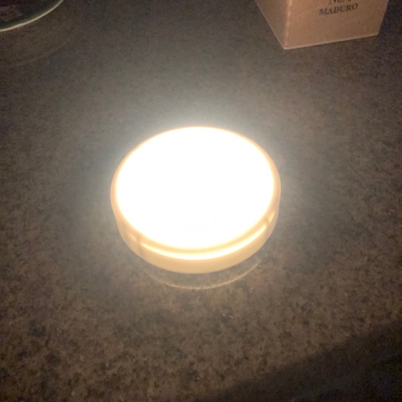 Closet/Pantry✨💡✨Light - Picture 6 of 7